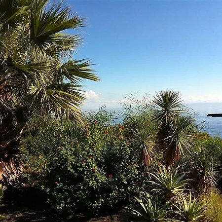 Blu 3* فولكانو